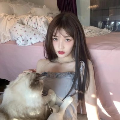 在不白不黑的世界里，熊猫笑了